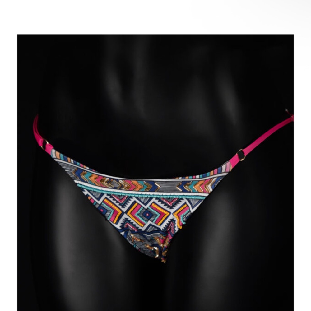 Women’s Bikini - Picture 6 of 7